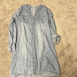 Blue jean dress with 3/4 inch sleeves. Size M